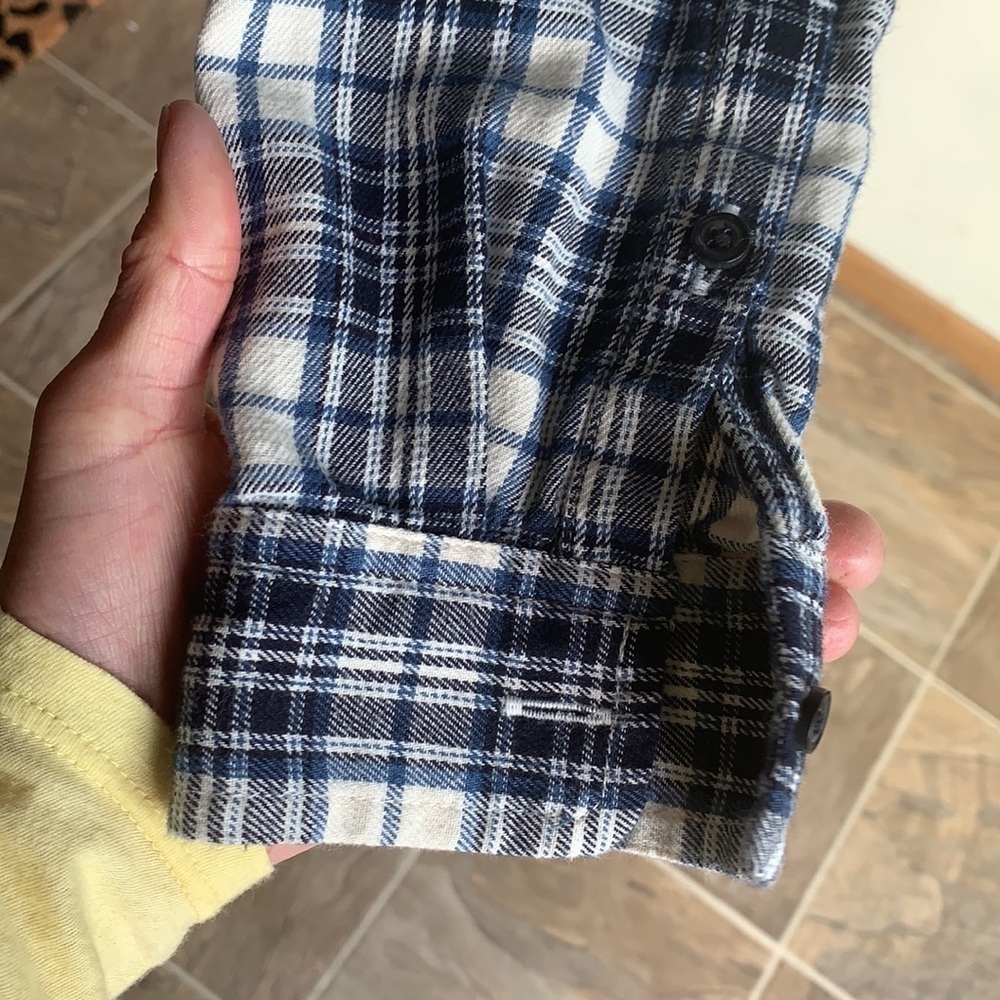Madewell Button Down Blue and White Flannel - Picture 5 of 8